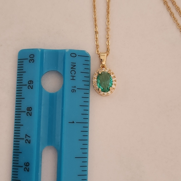New 18K Gold Plated Oval Cut Green Sapphire Diamond Necklace Pendant and Chain - Picture 6 of 7